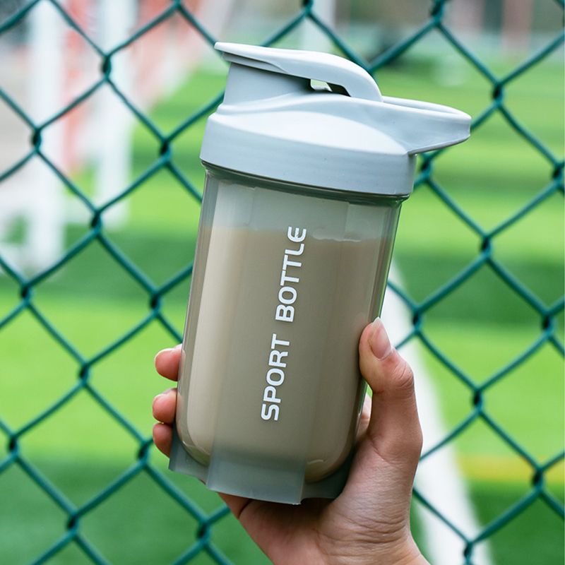 Portable Protein Powder Shaker - Protein Bar review and price
